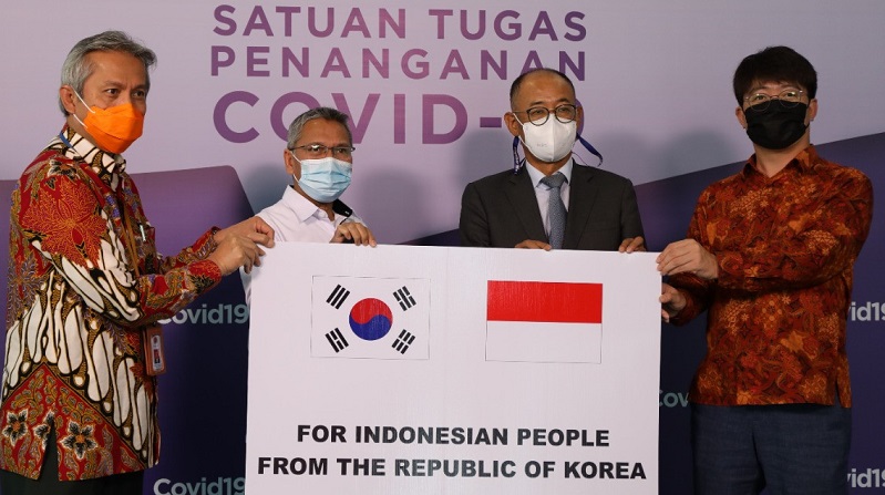 indonesia terima bantuan penanganan covid 19 dari korsel senilai 3 5 juta usd yhczriODiA