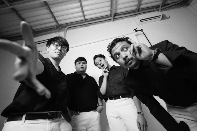 Wijaya 80 dan Sal Priadi Rilis Lagu Baru, Kisah Cinta Beda Agama yang Menyentuh 3 Wijaya 80 dan Sal Priadi Rilis Lagu Baru, Kisah Cinta Beda Agama yang Menyentuh